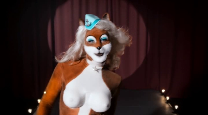 Ychan - rl - female fursuits 2011 - 121683